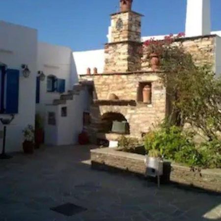 Apartment In The Center Of Artemonas, Sifnos Bagian luar foto
